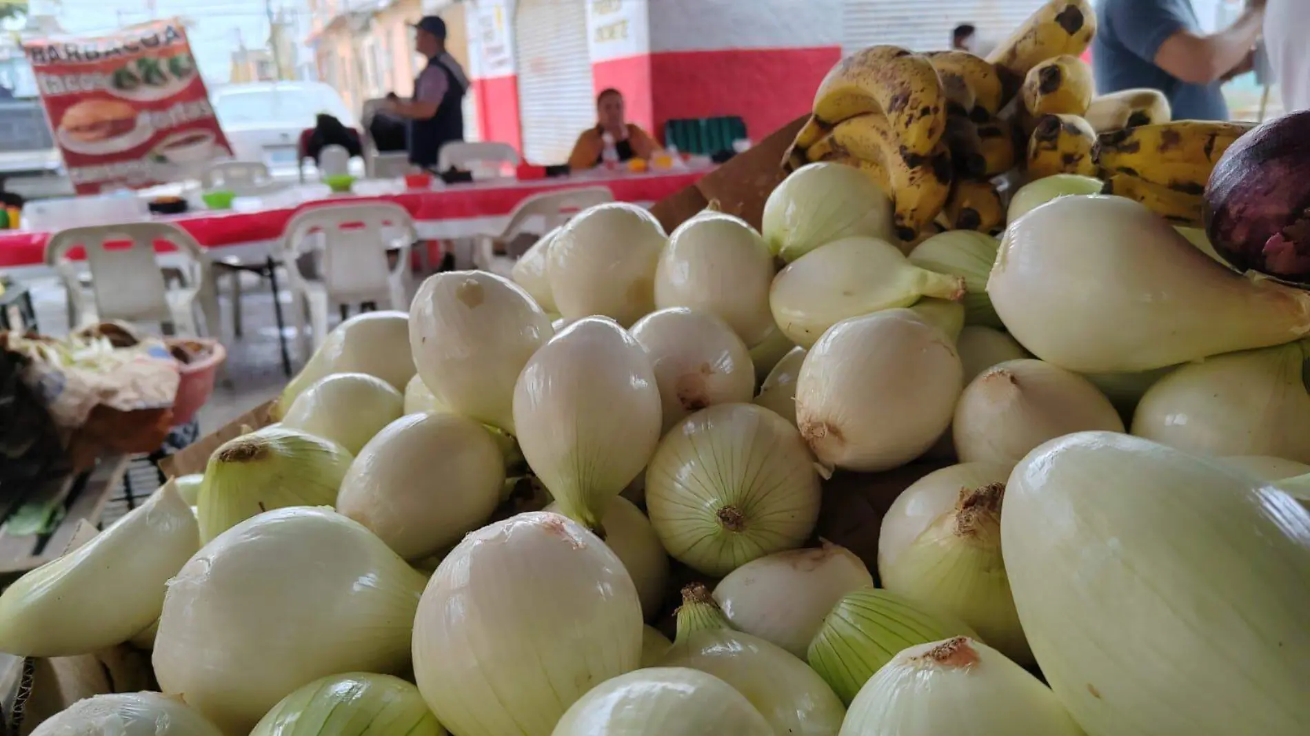 En los mercados rodantes se vende más económico